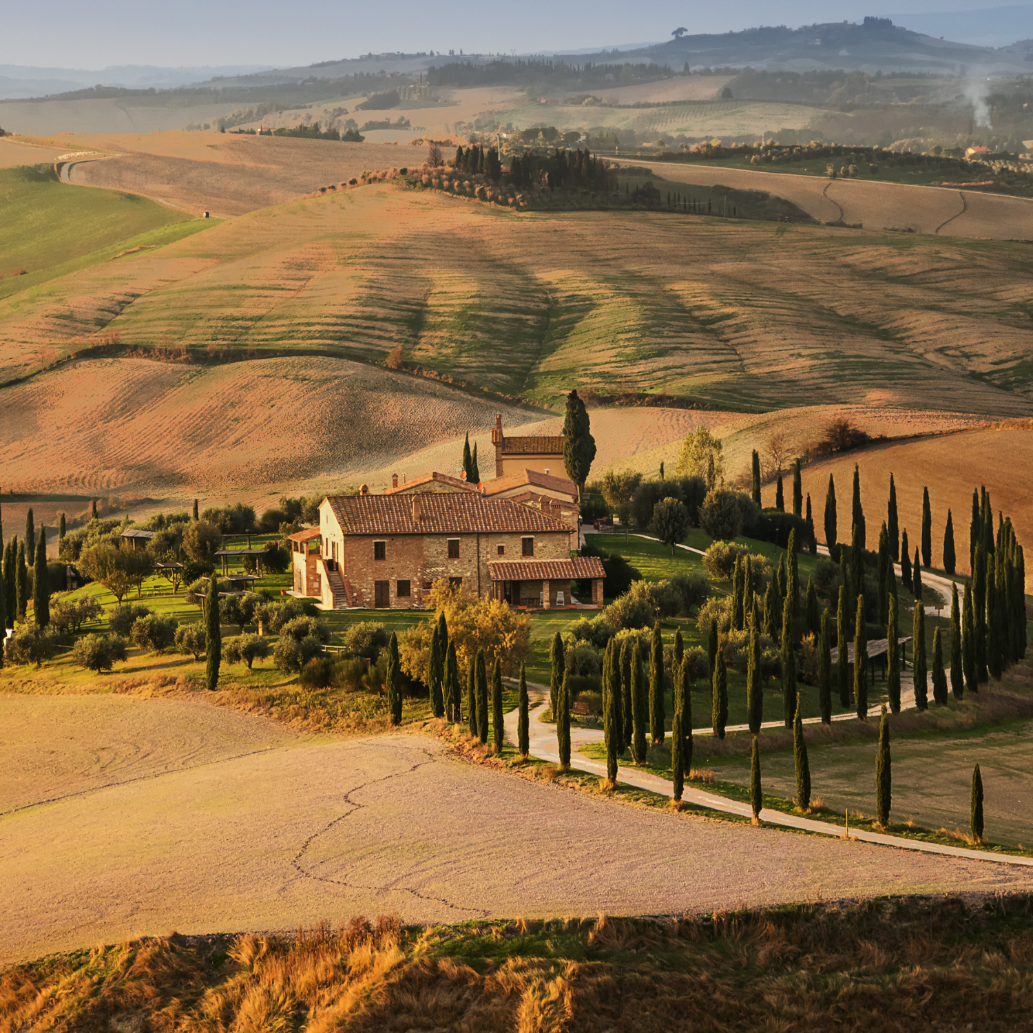 Descubre la Belleza y el Sabor Icónico de la Toscana: Excursión de Día Completo al Val d'Orcia